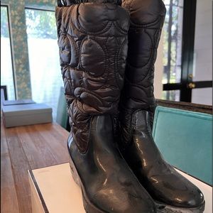 Coach puffer snow wedge boots